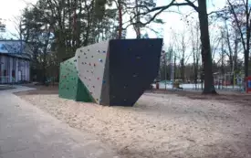 Kompleks ścianek wspinaczkowych