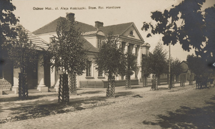 Aleja_Kościuszki,_Ostr&oacute;w_Mazowiecka,_źr&oacute;dło_Biblioteka_Narodowa-1